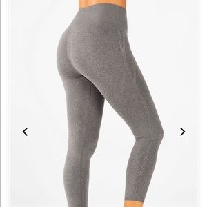 Fabletics | Seamless High Waisted Capri
